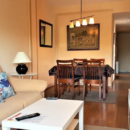 Pau Casals Apartman *